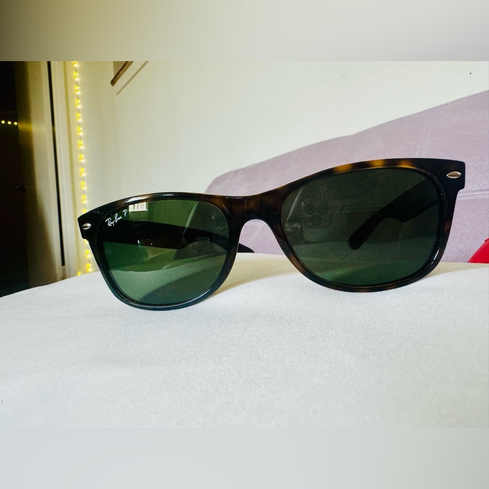 Ray-ban RB2132 New Wayfarer Tortoise